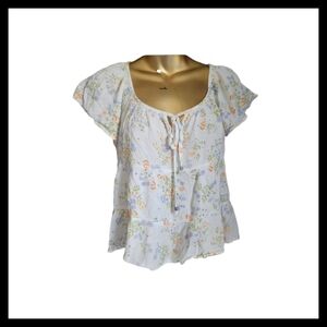 🍂3/$10🍂 Cute Floral Blouse